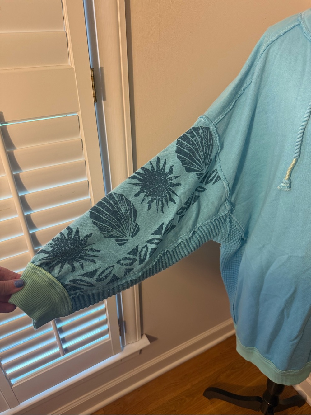 We The Free Feel The Wave Sweatshirt - Picture 8 of 11